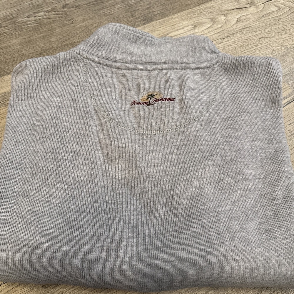 Tommy Bahama Unisex  Size Large 1/4  Zip Gray Collard Sweatshirt Palm Tree - Picture 6 of 6
